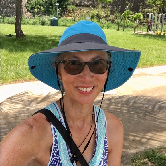 Meet your Posher, Jay - Picture 2 of 3